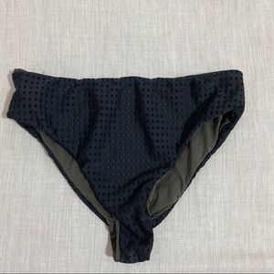 SOLD ✖️ Acacia G-land bottom in onyx mesh